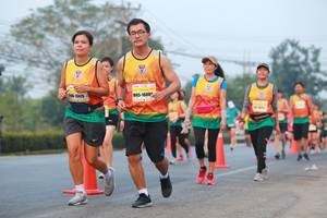 BIB: 1608, 15479
                            <button type="button" onclick="openModal(10051594)" class="btn btn-primary btn-sm float-right btn-popup" data-toggle="modal" data-target=".modal-high-quality">
                        <i class="fas fa-shopping-cart"></i> Add to Cart
                    </button>
                                            <button type="button" onclick="isThisMe(10051594, true)" class="btn btn-success btn-sm float-right btn-popup btn-isme hidden" data-toggle="tooltip" data-placement="bottom" title="นี่คือรูปของคุณใช่ไหม คลิกที่นี่เพื่อเอาเข้าอัลบั้ม">
                        <i class="fas fa-plus"></i> Add to album
                    </button>
                    <button type="button" onclick="isThisMe(10051594, false)" class="btn btn-warning btn-sm float-right btn-popup btn-isnotme hidden">
                        <i class="fas fa-ban"></i> Remove from album
                    </button>